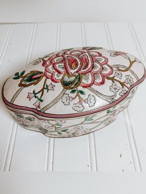 Vintage Floral Ceramic Trinket Jewelry Box